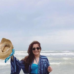 Meet your Posher, Mireya